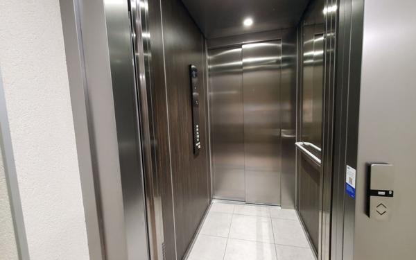 Appartement à vendre    3 pièces • 71 m2 Villeneuve-Loubet