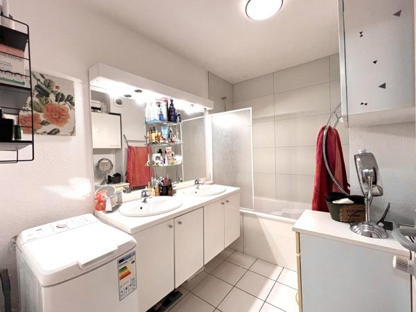 Joli T4-5 de 85 m2 avec 3 chambres, terrasse, garage à ESSERT