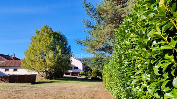 BAERENTHAL – MAISON DE CARACTÈRE D’ENVIRON 195 M² SUR + de 20 ARES