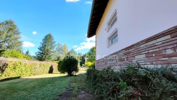 BAERENTHAL – MAISON DE CARACTÈRE D’ENVIRON 195 M² SUR + de 20 ARES