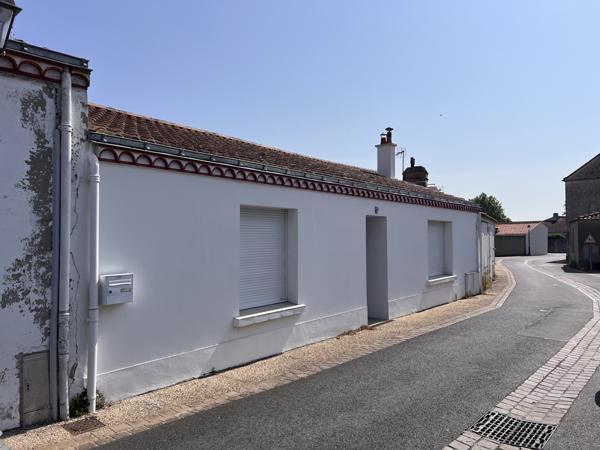 Maison de charme au coeur de Bouin, 2 chambres et double garage