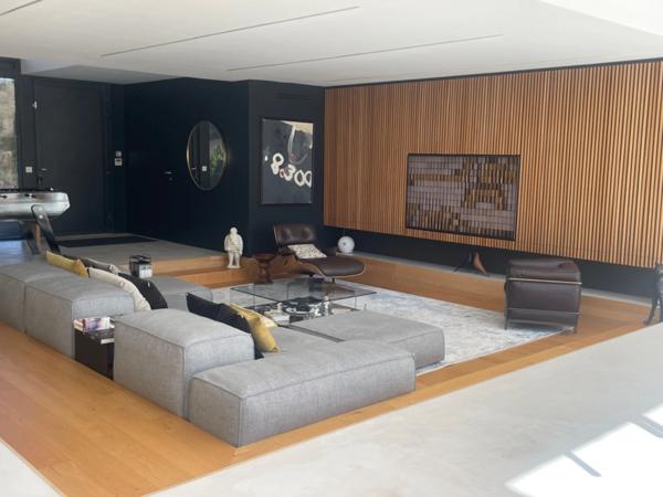 Maison à vendre 6 pièces AIX EN PROVENCE (13) maison contemporaine au style unique