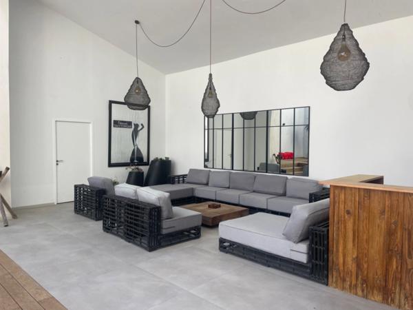 Maison à vendre 6 pièces AIX EN PROVENCE (13) maison contemporaine au style unique