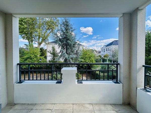 Appartement à louer 1 160 € CC L'Isle-Adam 2 p 44 m² DPE C