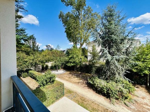 Appartement à louer 1 160 € CC L'Isle-Adam 2 p 44 m² DPE C