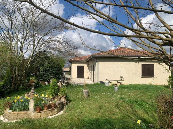 Maison à vendre à Saint-Médard-en-Jalles en Gironde (33160), ref : 022/1229   
Corbiac