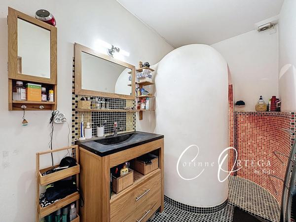 Maison Vigneronne avec Garage terrasse et jardin