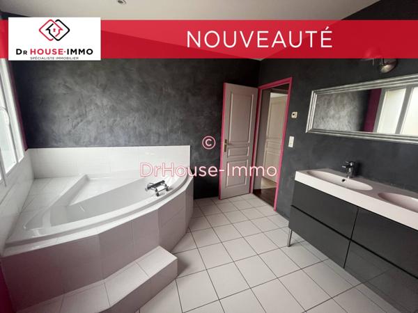 Appartement à louer 6 pièces de 250 m²