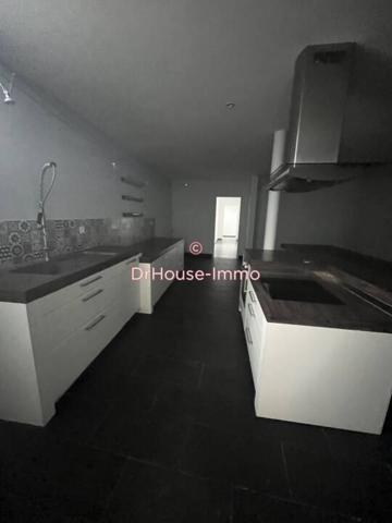 Appartement à louer 6 pièces de 250 m²