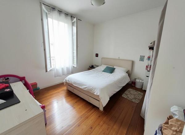 Maison de ville 3 chambres avec court privée