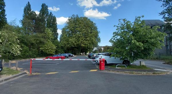 Votre stationnement privé au cœur de la résidence "Les Jardins du Clain"