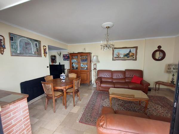 SUPERBE VUE PORT ET MER 3 PIECES EN ETAGE ELEVE