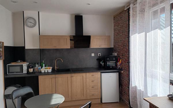 Immeuble à vendre    14 pièces • 996 m2 Pontaumur