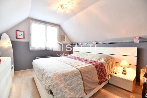 MAISON DE 3 PIECES 2 CHAMBRES 76 m² BÄTIE SUR UN TERRAIN CLOTURE DE 385 m².