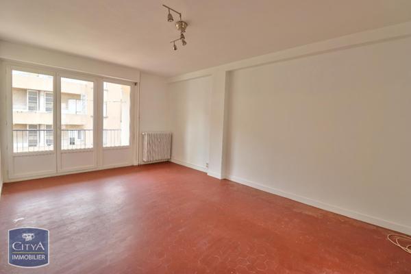 Appartement à louer 1 pièce 43.85m²
