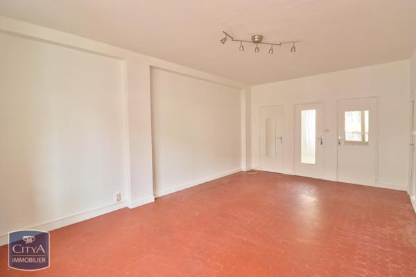 Appartement à louer 1 pièce 43.85m²