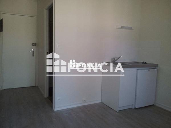 Location Studio 13.94 m² - 49-51-53 AVENUE DU GENERAL PATTON Angers 49000