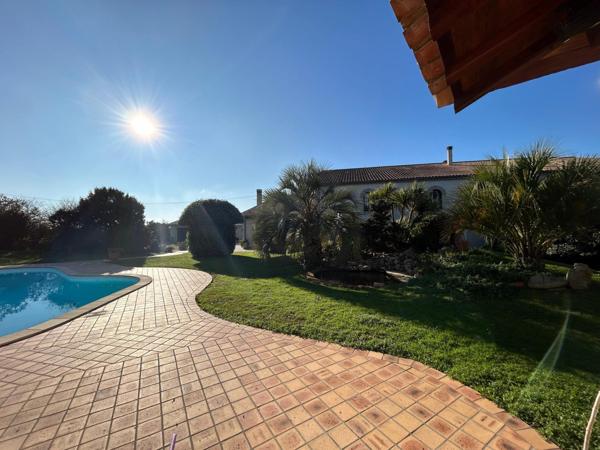 "Demeure d'exception, familiale ou pour vos projet pro."