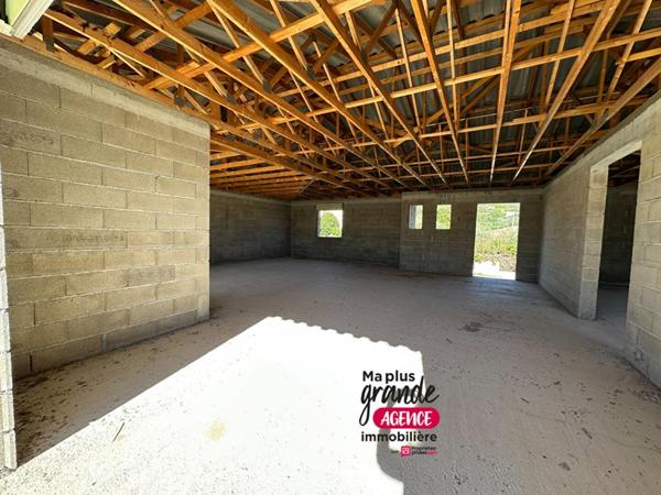 Maison à achever  - En état d'hors d'eau - 20144 STE LUCIE DE PORTO-VECCHIO - CORSE DU SUD - FRANCE