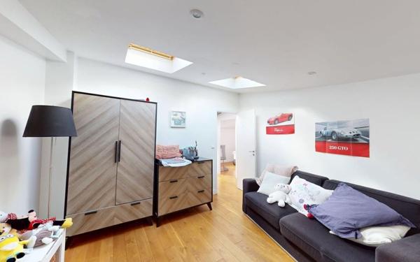 Maison à vendre    4 pièces • 241,56 m2 Asnières-sur-Seine