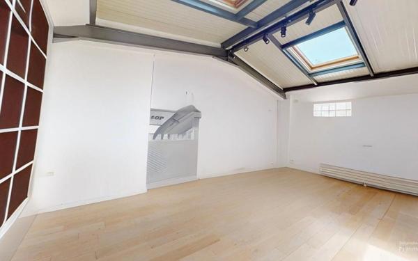 Maison à vendre    4 pièces • 241,56 m2 Asnières-sur-Seine