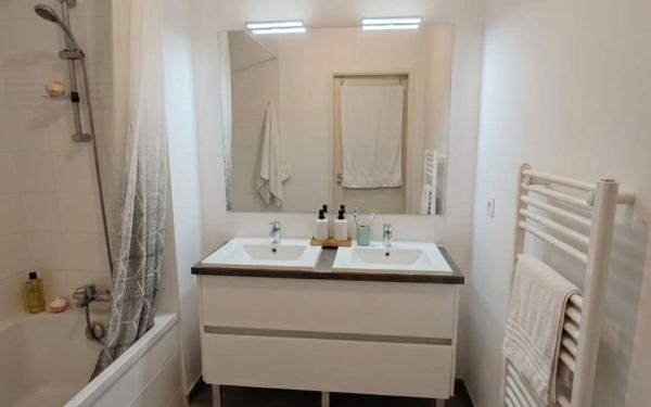 Appartement à louer    3 pièces • 59,62 m2 Nîmes