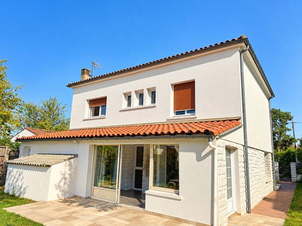 ROCHEFORT MAISON de 148 m² - 4 CHAMBRES - JARDIN - DPE A