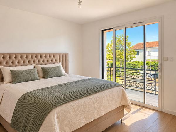 ROCHEFORT MAISON de 148 m² - 4 CHAMBRES - JARDIN - DPE A