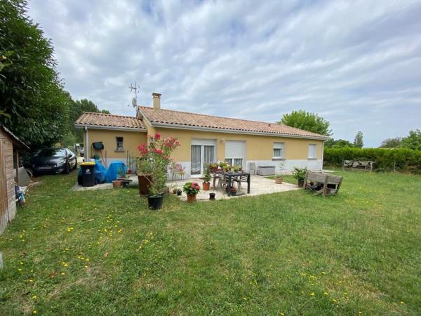 ST SAVIN MAISON DE PLAIN PIED 3 CHAMBRES POUR INVESTISSEMENT LOCATIF Saint-Savin (33920)