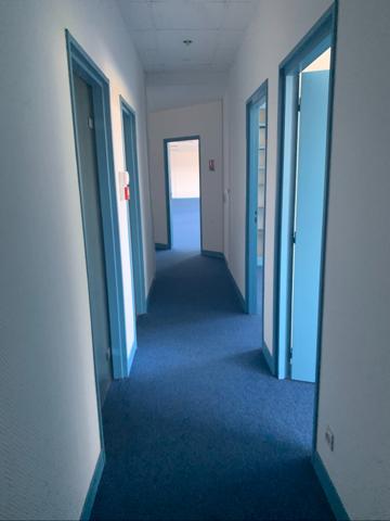 Location / Local Commercial