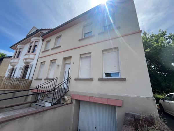 Immeuble constitué de 3 logeemnts loués