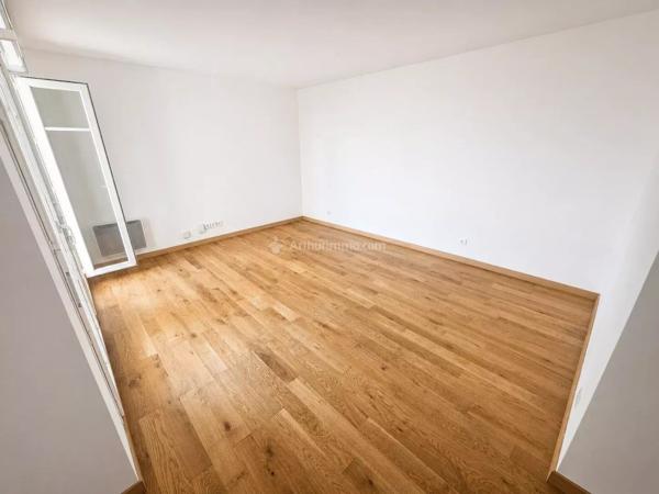 Vente                                                      Appartement
                        
                     2 pièces                      48 m2                     à Chessy
