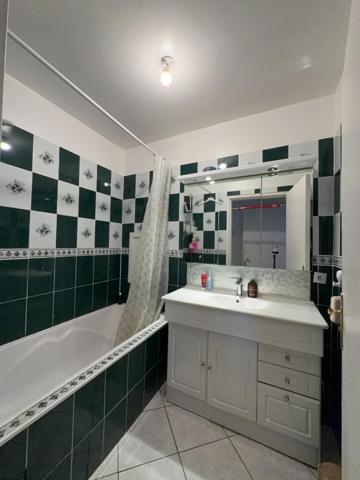 Appartement à CRETEIL, 94000 - 4 pièces 79m²