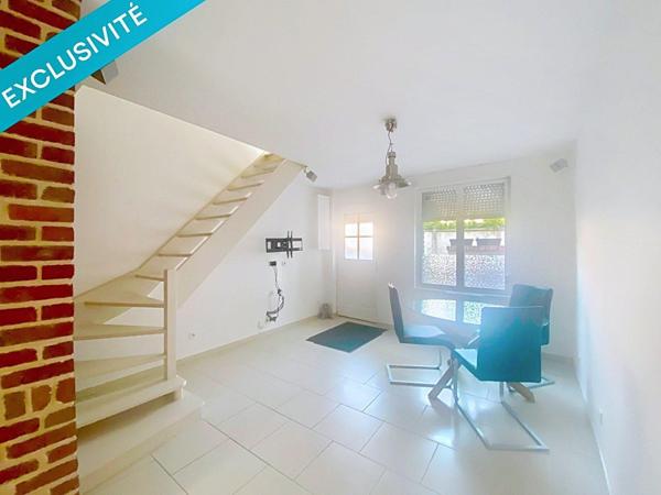 MAISON SEMI-INDIVIDUELLE AVEC COUR ET GARAGE