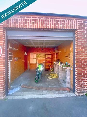 MAISON SEMI-INDIVIDUELLE AVEC COUR ET GARAGE