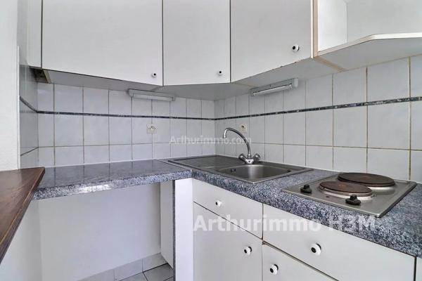 Vente                                                      Appartement
                        
                     1 pièces                      16 m2                     à Paris 11