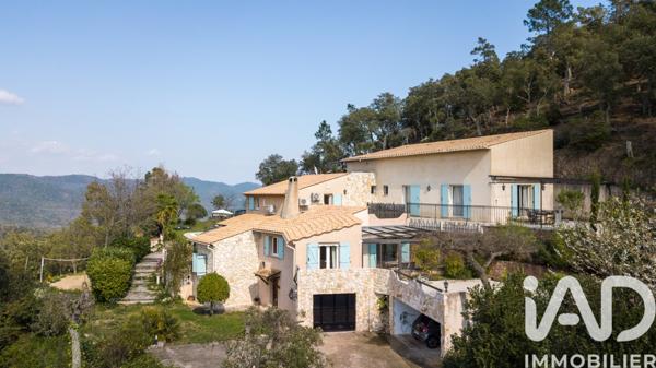 Maison à vendre 8 pièces 250 m² Fréjus