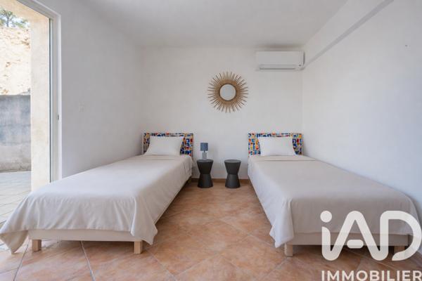 Maison à vendre 8 pièces 250 m² Fréjus