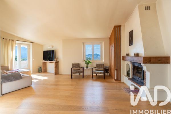 Maison à vendre 8 pièces 250 m² Fréjus