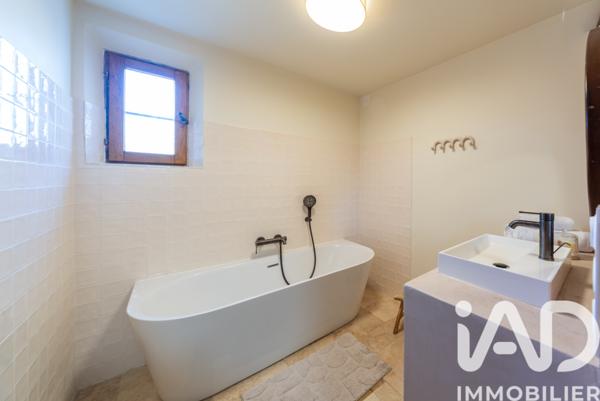 Maison à vendre 8 pièces 250 m² Fréjus