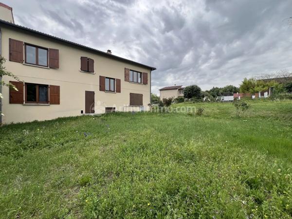 Vente                                                      Maison
                        
                     6 pièces                      226 m2                     à Clermont-Ferrand