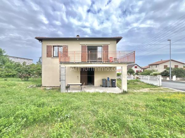 Vente                                                      Maison
                        
                     6 pièces                      226 m2                     à Clermont-Ferrand