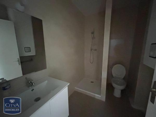 Appartement à louer 2 pièces 43.4m² Saint-Étienne (42000)