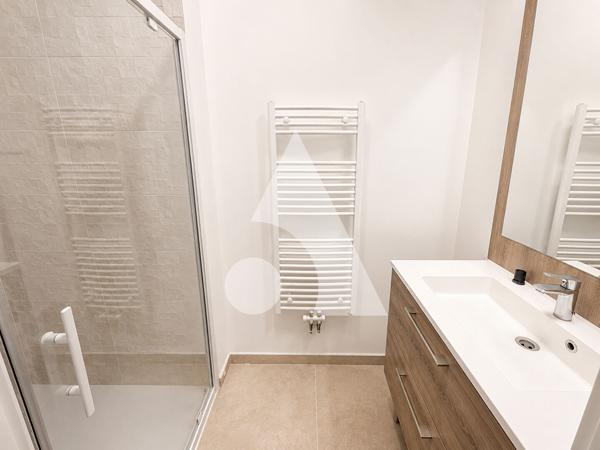 Appartement 5 pièces 128.37 m2
