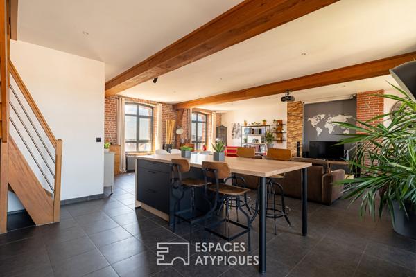 Loft lumineux dans une ancienne usine de textile