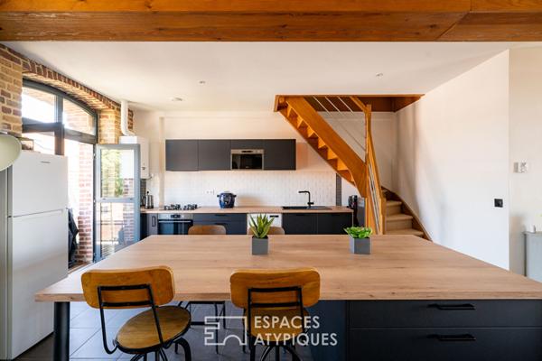 Loft lumineux dans une ancienne usine de textile