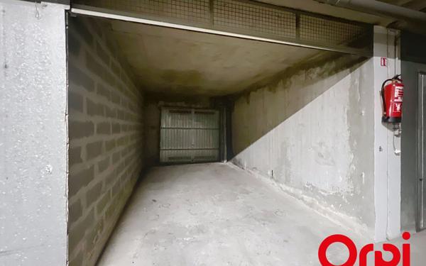 Stationnement à louer    Menton