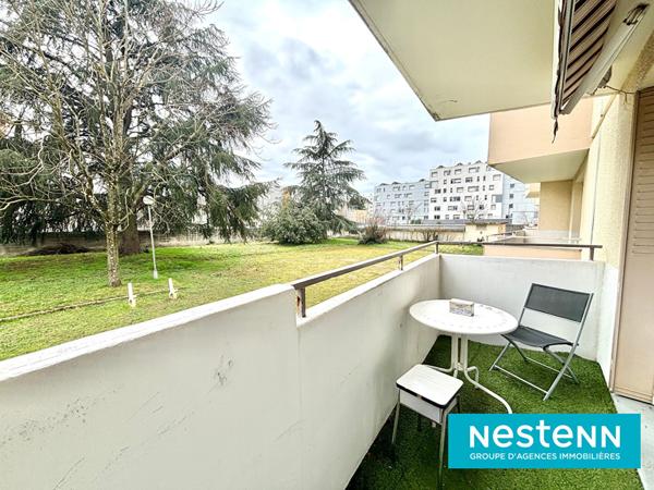 Appartement Villeurbanne 2 pièce(s) 51.84 m2 avec place de parking privative et cave