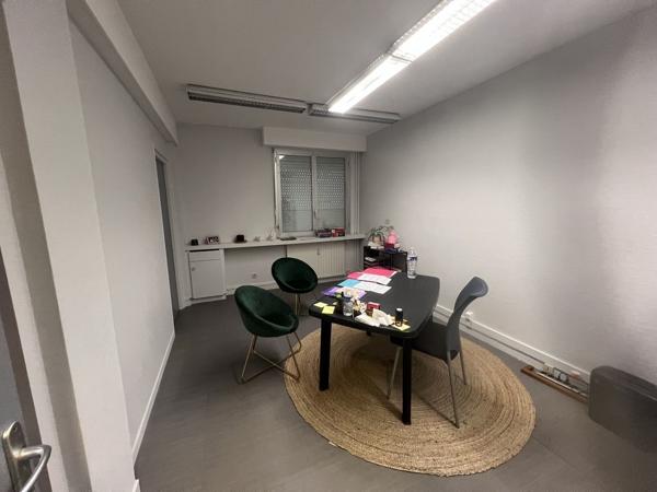 Plateau de Bureaux - 209m2 à LAVAL