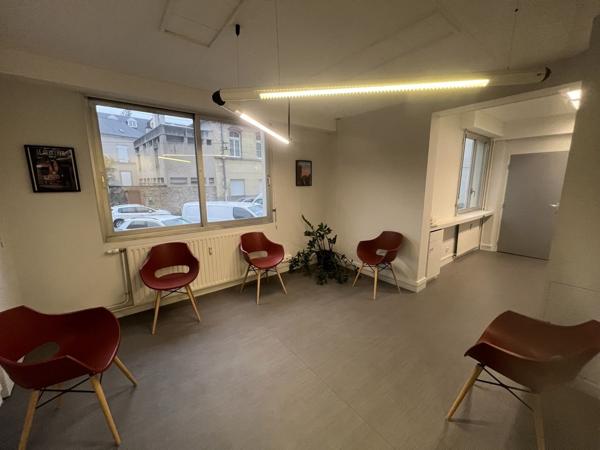 Plateau de Bureaux - 209m2 à LAVAL